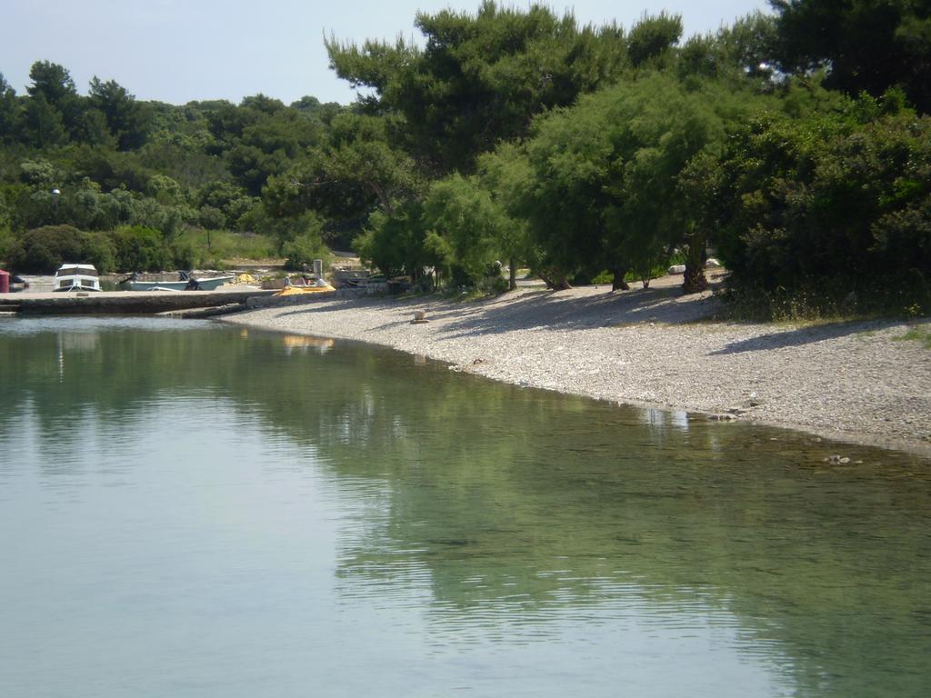 Apartments Duricic Loviste Luaran gambar