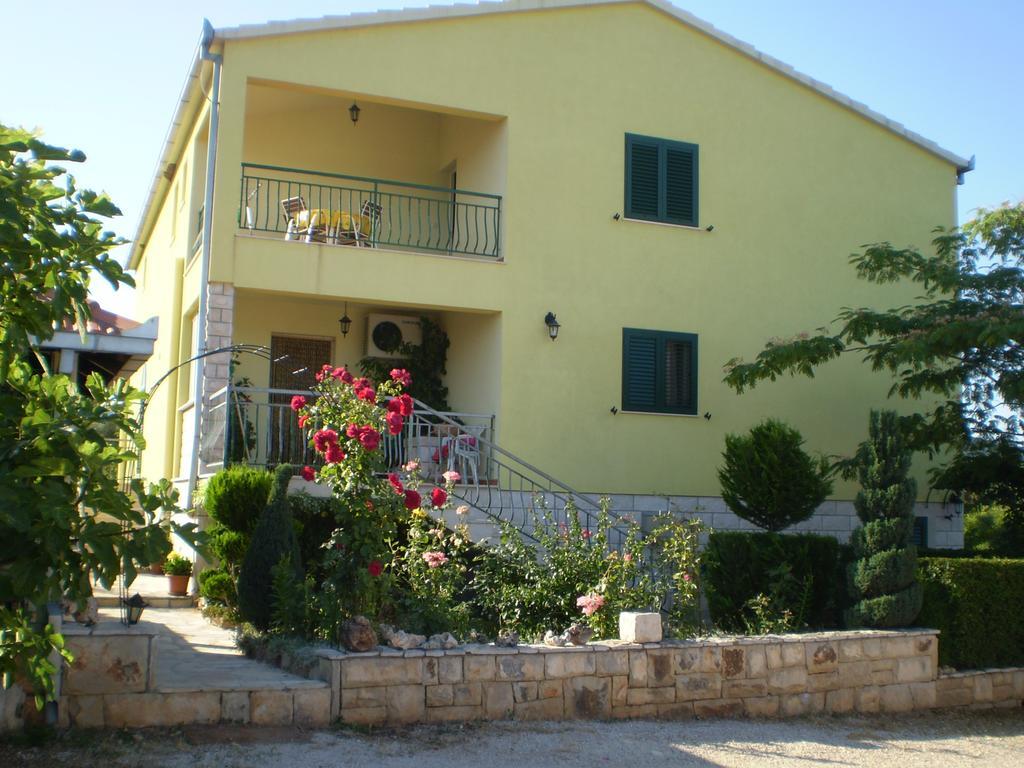 Apartments Duricic Loviste Luaran gambar
